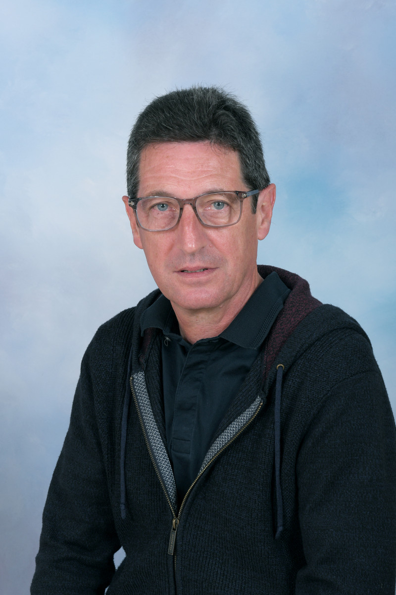 Mr G Golding